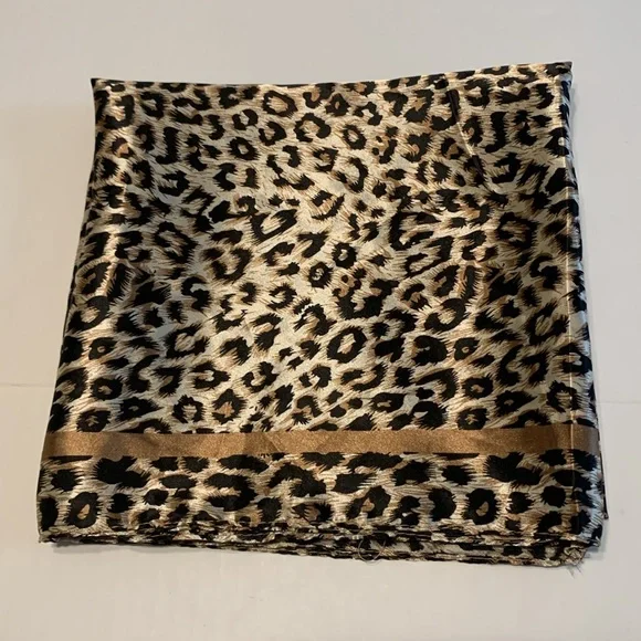 Women’s Leopard Print Silk Scarf - Picture 5 of 5